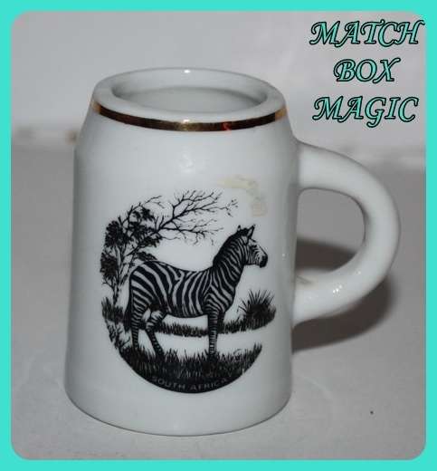 ROYAL DÉCOR HANDCRAFTED MADE IN SOUTH AFRICA MINIATURE TANKARD WITH PICTURE OF A ZEBRA