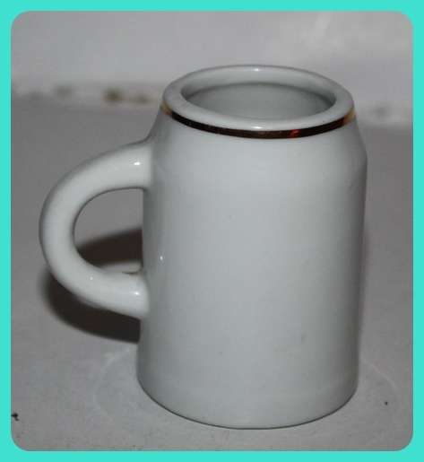 ROYAL DÉCOR HANDCRAFTED MADE IN SOUTH AFRICA MINIATURE TANKARD WITH PICTURE OF A ZEBRA