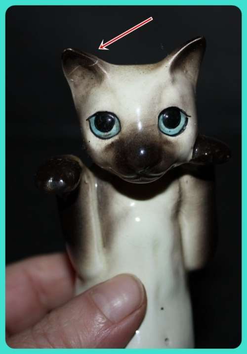 LOVELY PORCELAIN SIAMESE CAT FISH BOWL FIGURINE (D) BOWL NOT INCLUDED