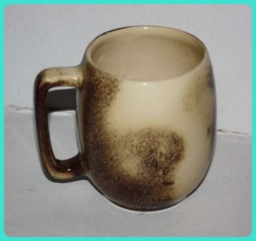 VINTAGE KRUGER PARK SOUVENIR MUG DEPICTING TO IMPALA MARKED UNDERNEATH A37 KRUGER PARK