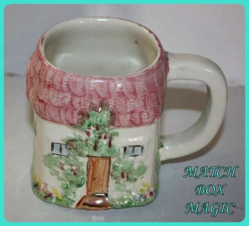 LOVELY SMALL COTTAGE JUG  WITH PINK  ROOF
