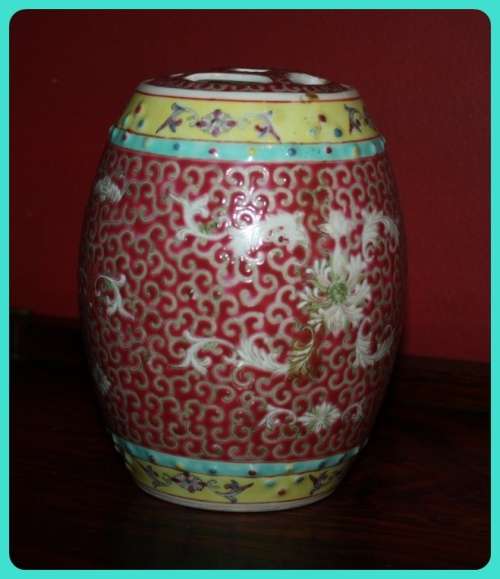 VINTAGE CHINESE PORCELAIN YELLOW TURQUOISE FAMILLE ROSE PINK GINGER JAR  OBLONG SHAPE RECESSED LID