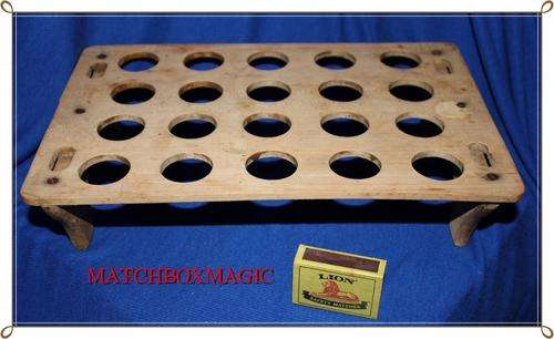 THE ORIGINAL EGG HOLDER VINTAGE PERFECT FOR COUNTRY KITCHEN  HOLDS 20 EGGS