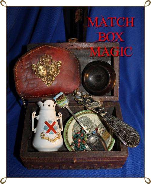 R1/N TREASURE BOX WITH VARIOUS ITEMS