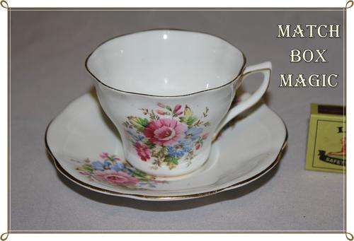 BONE CHINA MADE IN ENGLAND CLARE No630 WITH FLOWER DECORATION