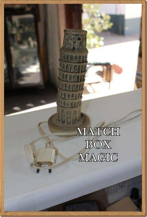 VINTAGE SOUVINIR LEANING TOWER OF PIZZA LAMP WORKING ORDER TAKE A LOOK