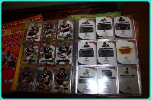 JOBLOT OF BIG BALL RUGBY TRADING CARD ALBUMS (4) AND HUNDREDS OF TRADING CARDS  BID IS FOR ALL