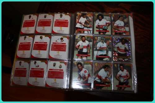 JOBLOT OF BIG BALL RUGBY TRADING CARD ALBUMS (4) AND HUNDREDS OF TRADING CARDS  BID IS FOR ALL