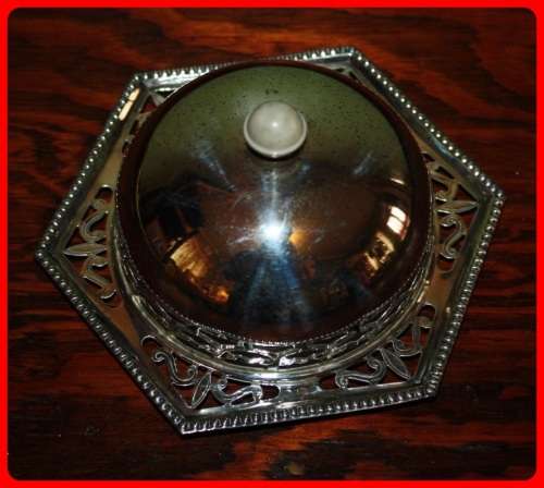 CELTIC QUALITY PLATE MADE IN ENGLAND LIDDED BUTTER DISH WITH GLASS INSERT