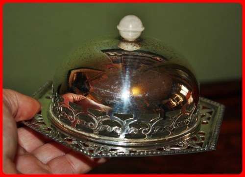 CELTIC QUALITY PLATE MADE IN ENGLAND LIDDED BUTTER DISH WITH GLASS INSERT