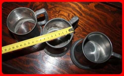 THREE PEWTER TANKARDS TWO WITH CLEAR BOTTOMS  ONE FROM 1935 MAKERS MARKS UNDERNEATH