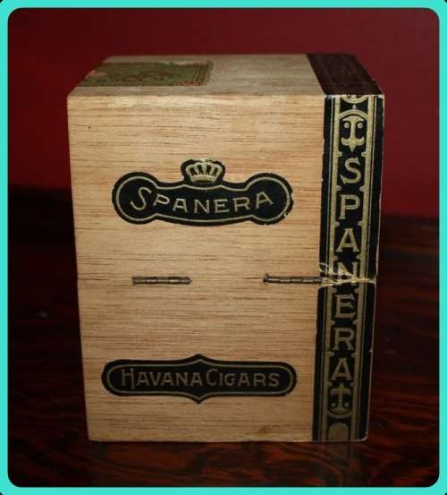 TALL SPANERA HAVANA CIGAR BOX VINTAGE WITH ORIGINAL LABELS IN  GOOD CONDITION HINGED LID