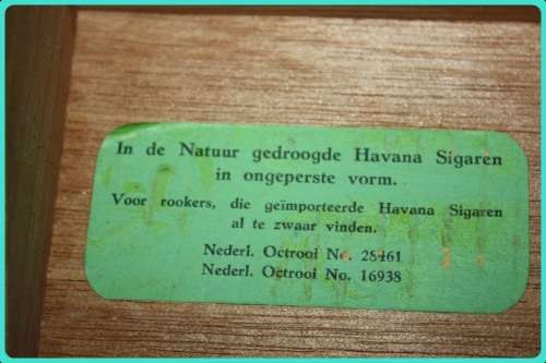 TALL SPANERA HAVANA CIGAR BOX VINTAGE WITH ORIGINAL LABELS IN  GOOD CONDITION HINGED LID