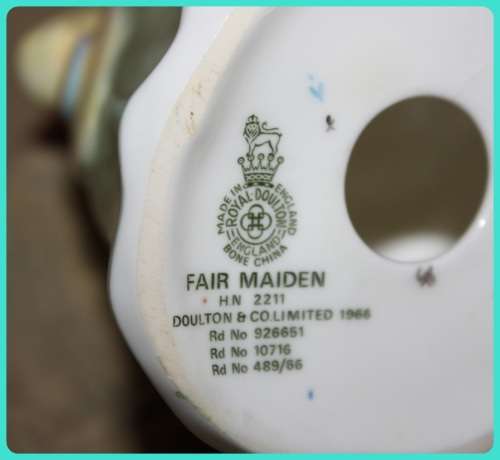 ROYAL DAULTON FAIR MAIDEN HN2211 (D)