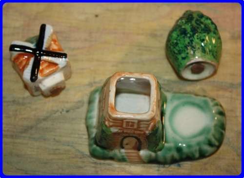 SALT AND PEPPER SET WINDMILL AND BUSH MADE IN JAPAN