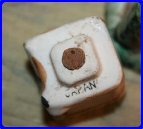 SALT AND PEPPER SET WINDMILL AND BUSH MADE IN JAPAN