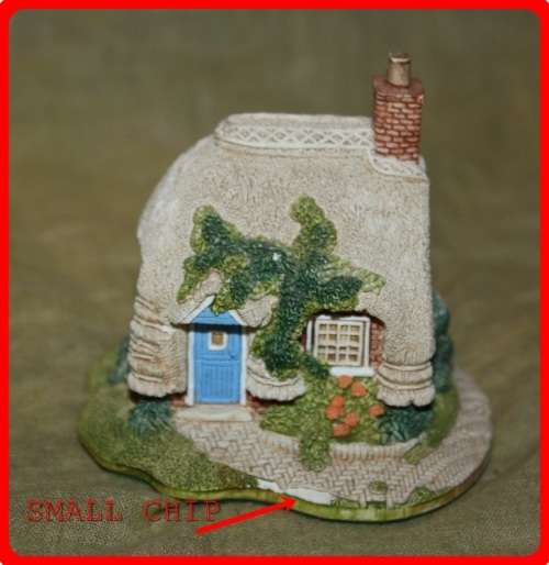 LILLIPUT LANE  COLLECTORS CLUB  PETTICOAT COTTAGE 1994 (D )