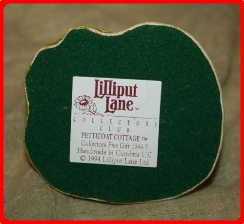 LILLIPUT LANE  COLLECTORS CLUB  PETTICOAT COTTAGE 1994 (D )