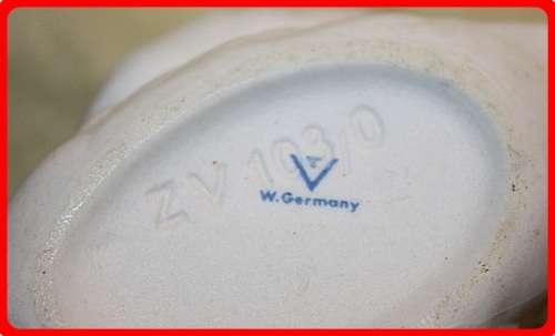 LOVELY PORCELAIN SWAN WITH BEAUTIFUL DETAIL MADE IN WEST GERMANY VINTAGE