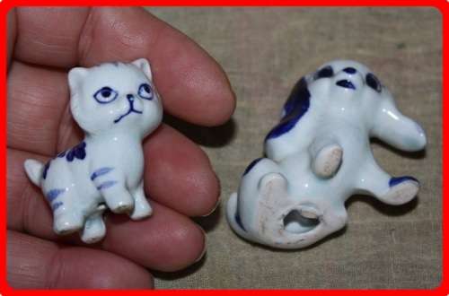 PRINTERS TRAY ITEM :    LOVELY BLUE AND WHITE CAT AND DOG