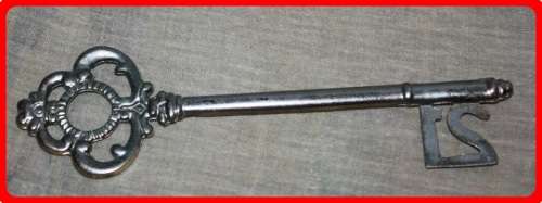 21ST BIRTHDAY KEY METAL VINTAGE