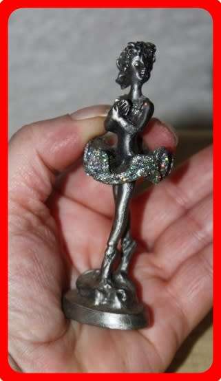 LOVELY LITTLE METAL BALLARINA WITH SPARKLE DETAIL