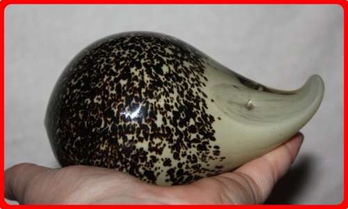LOVELY HEAVY GLASS HEDGEHOG PAPERWEIGHT VERY UNUSUAL ITEM