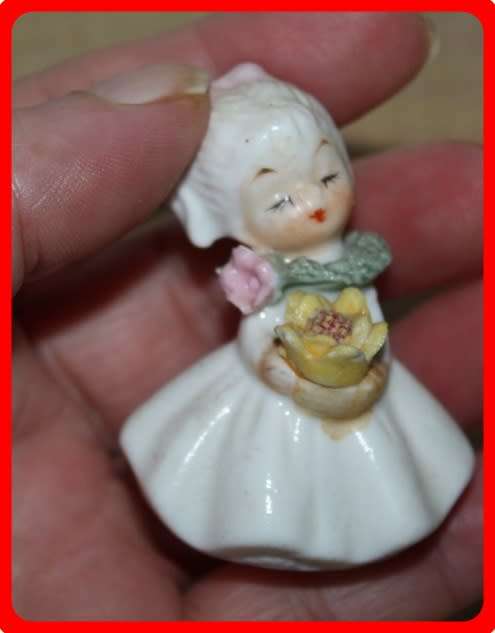 VINTAGE PRINTERS TRAY FLOWER GIRL