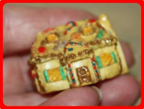 VINTAGE GINGERBREAD COTTAGE PRINTERS TRAY ITEM