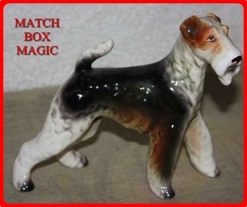 AIREDALE TERRIER DOG FIGURINE (D)