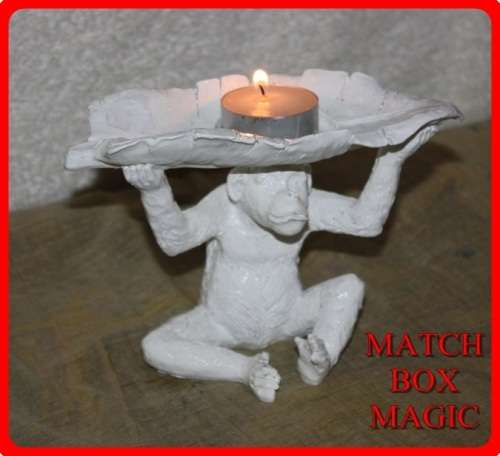 FUN ITEM MONKEY SHELTERING UNDER A BANANA LEAF TEALIGHT CANDLE HOLDER