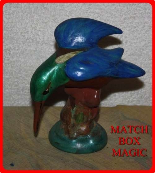 VINTAGE KINGFISHER BIRD ORNAMENT PERFECT NEXT TO A POND OR WATER FEATURE