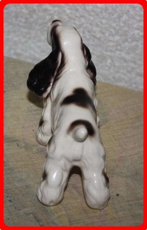 VINTAGE BLACK AND WHITE SPANIEL DOG