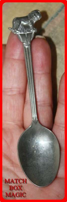 VINTAGE KRUGERPARK WILDTUIN SOUVENIR TEASPOON EPNS TOPPED WITH A LION