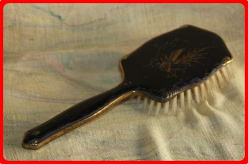 HAIR BRUSH VINTAGE BLACK METAL WITH FANTASY BIRD DECAL