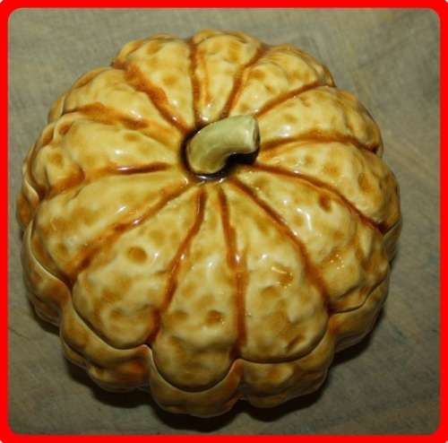 PUMPKIN SOUP TUREEN MADE IN FRANCE (D)