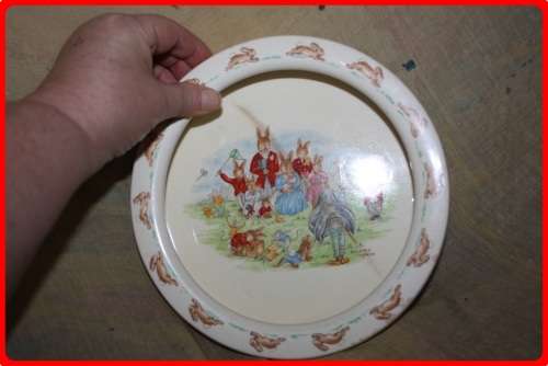 LARGE ROYAL DOULTON BUNNYKINS BOWL  THE PHOTOGRAPH 1954 ART WORK BY BARBARA VERNON (D)