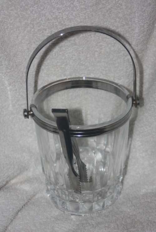 LOVELY  GLASS CRISTAL d,ARQUCS  ICE BUCKET  FREE TONGS MAKERS STAMP UNDERNEATH