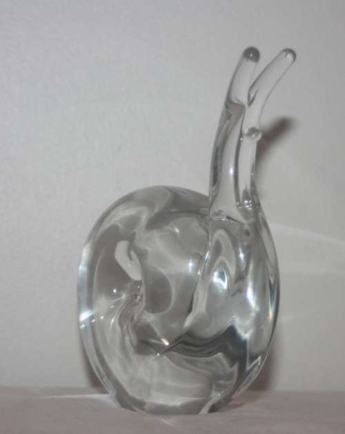 BEAUTIFUL GLASS SNAIL IN GOOD CONDITION