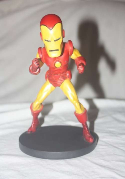 MARVEL BOBBLE HEAD IRON MAN LARGE CONDITION GOOD NOT IN BOX