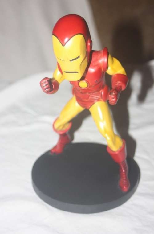 MARVEL BOBBLE HEAD IRON MAN LARGE CONDITION GOOD NOT IN BOX