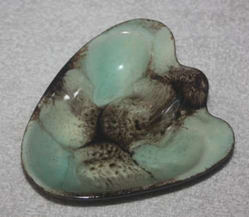 ASHTRAY  VARIEGATED GLAZE NUMBERED UNDERNEATH VINTAGE