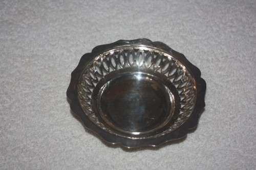 ROUND FRETWORK BON BON DISH EPNS PLATE