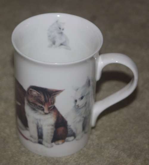 SUMMER RIVER CAT LOVERS COFFEE CUP