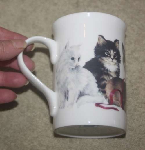 SUMMER RIVER CAT LOVERS COFFEE CUP