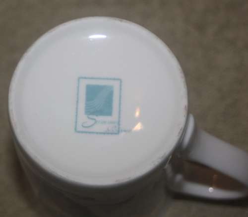 SUMMER RIVER CAT LOVERS COFFEE CUP