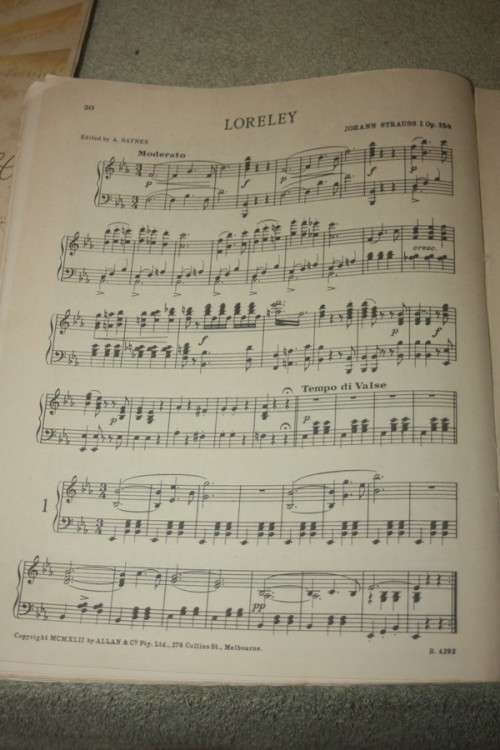 GEMS OF STRAUSS FOR PIANO VINTAGE MUSIC BOOK WITH LOVELY ILLUSTRATION OF DANCER FROM 30s 40s PAGES60