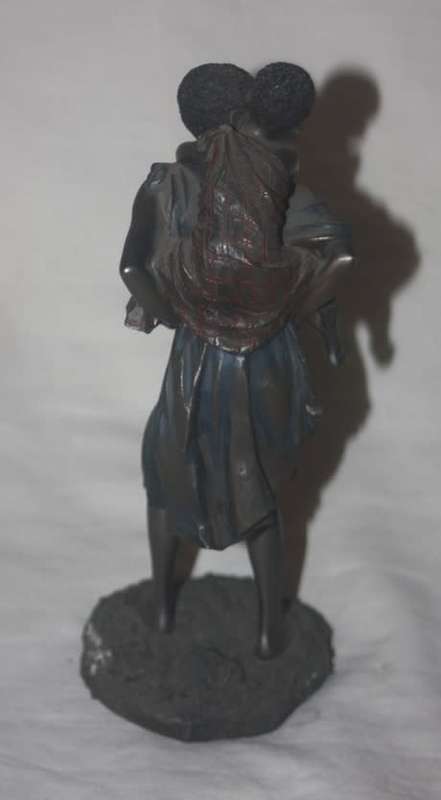MAASAI KWACHU A TIME TO PLAY STATUE 2006 (D) LABEL UNDERNEATH
