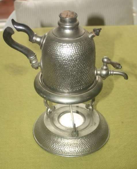 DECORATIVE ITEM VINTAGE COFFEE PERCOLATOR   ON STAND (D)