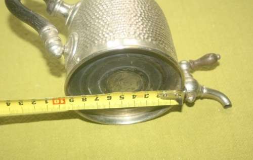 DECORATIVE ITEM VINTAGE COFFEE PERCOLATOR   ON STAND (D)